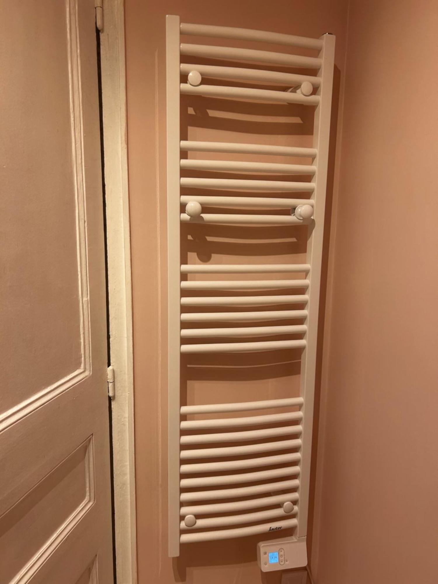 Bel Dans Le 9eme Appartement *